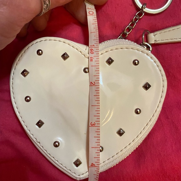 Coach zippered Heart Shaped Coin Purse - Picture 3 of 5